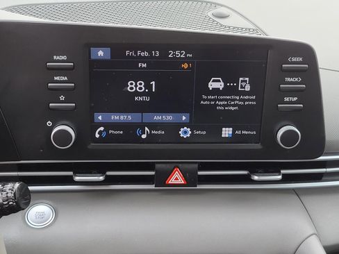 Certified 2025 Hyundai Elantra Sport image 19