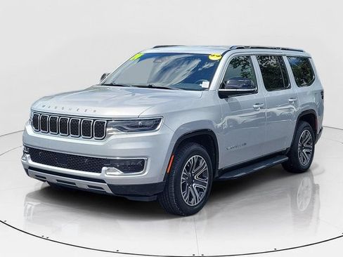 Used 2024 Jeep Wagoneer Series II w/ Flexible Seating Group RWD image 28