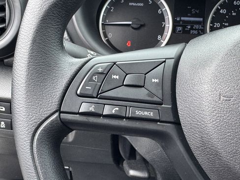 Certified 2025 Nissan Kicks Play S image 26