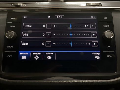 Used 2022 Volkswagen Tiguan SE image 39