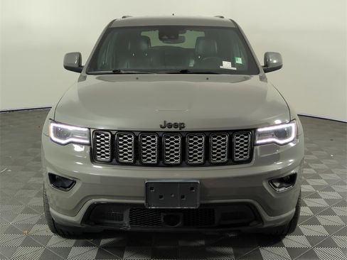 Used 2021 Jeep Grand Cherokee Laredo X image 10