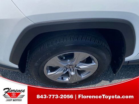 Used 2025 Toyota RAV4 XLE FWD image 20