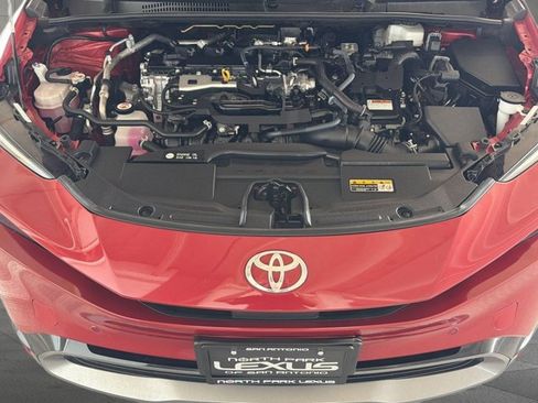 Used 2023 Toyota Prius Limited w/ Limited Premium Package FWD image 25