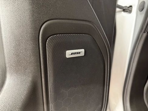 Used 2019 Chevrolet Silverado 1500 LT Trail Boss AWD/4WD image 17