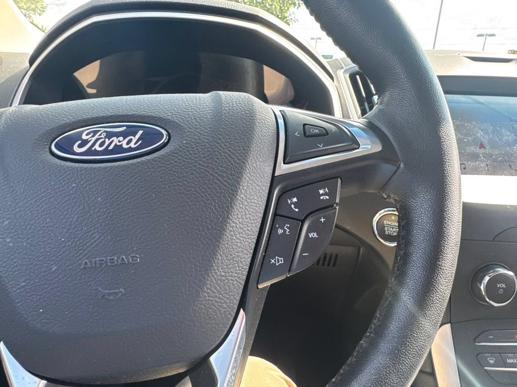 Used 2019 Ford Edge SEL w/ Equipment Group 201A AWD/4WD image 18