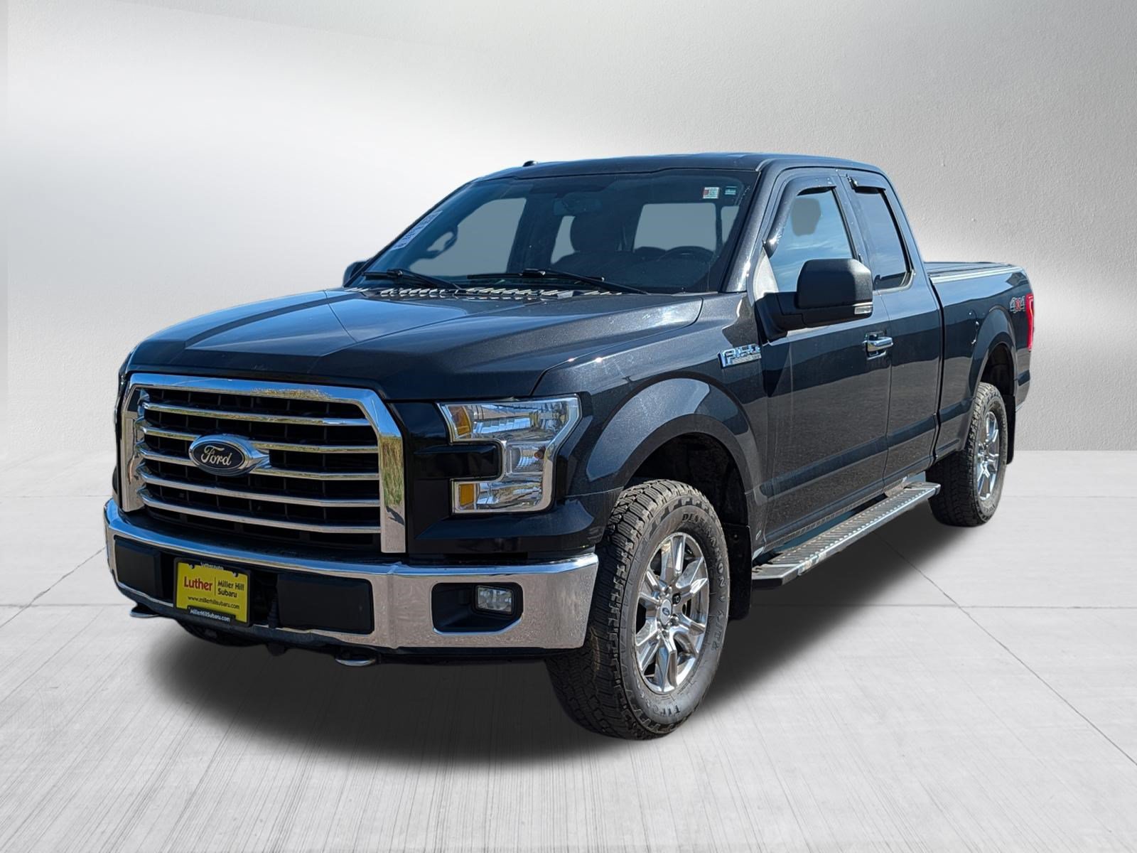 Used 2015 Ford F150 XLT w/ Equipment Group 302A Luxury AWD/4WD image 3