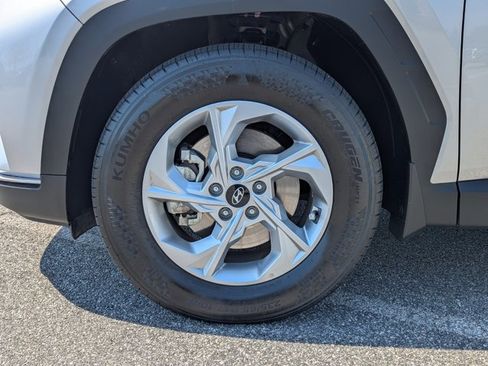 Used 2023 Hyundai Tucson SE image 9