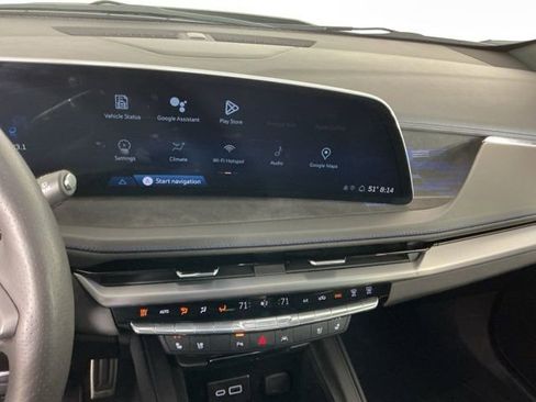 Used 2024 Cadillac XT4 Sport image 18