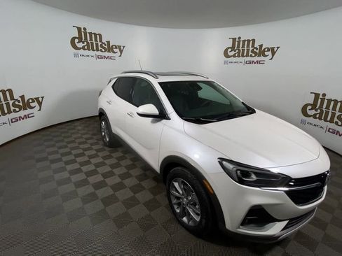 Used 2023 Buick Encore GX Essence w/ Experience Buick Package image 2