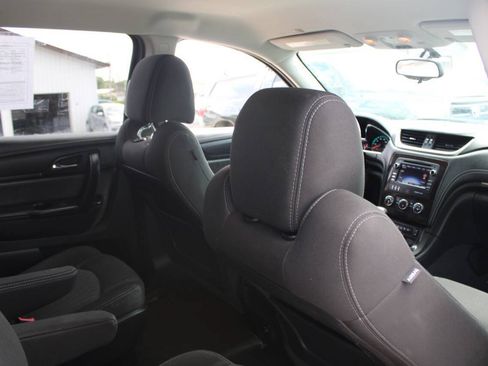 Used 2017 Chevrolet Traverse LT w/ Style and Technology Package AWD/4WD image 9