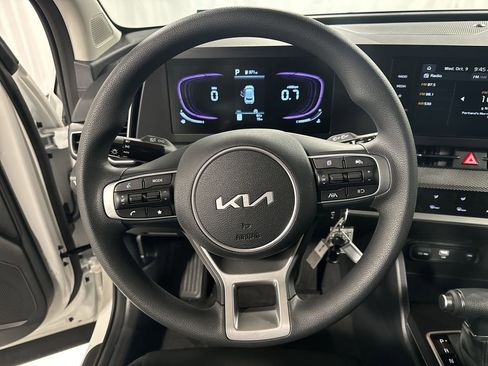 Certified 2025 Kia Sportage LX image 20