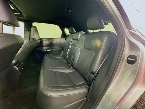 Used 2025 Lexus RX 350 w/ Convenience Package AWD/4WD image 25