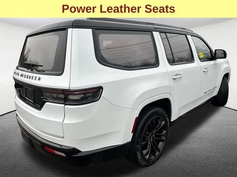 Used 2024 Jeep Grand Wagoneer Series III w/ Rear Seat Video Group 1 AWD/4WD image 10