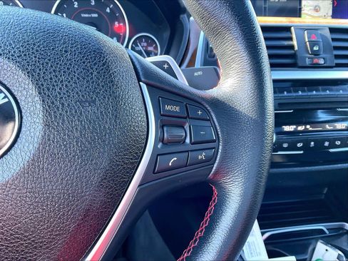 Used 2018 BMW 328d xDrive Sedan w/ Premium Package image 24