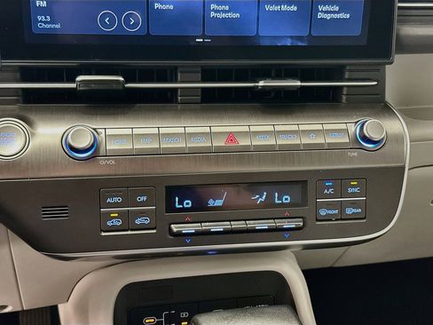 Used 2025 Hyundai Kona SEL AWD/4WD image 23