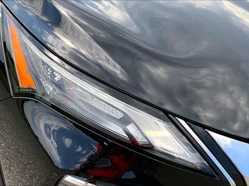 Used 2023 Nissan Rogue SV FWD image 28