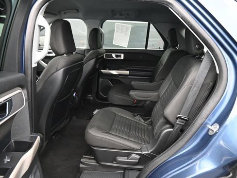 Used 2020 Ford Explorer XLT RWD image 17
