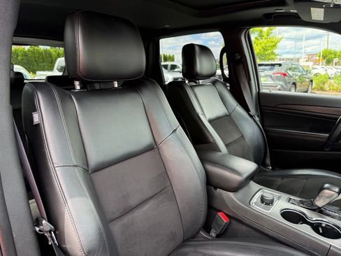 Used 2021 Jeep Grand Cherokee Altitude AWD/4WD image 22