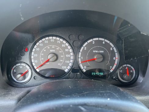 Used 2005 Jeep Liberty Sport AWD/4WD image 7