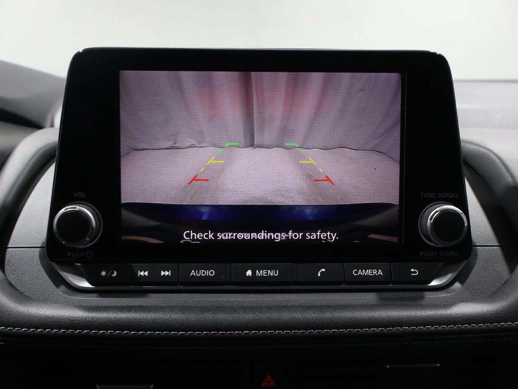 Used 2024 Nissan Rogue SV AWD/4WD image 29