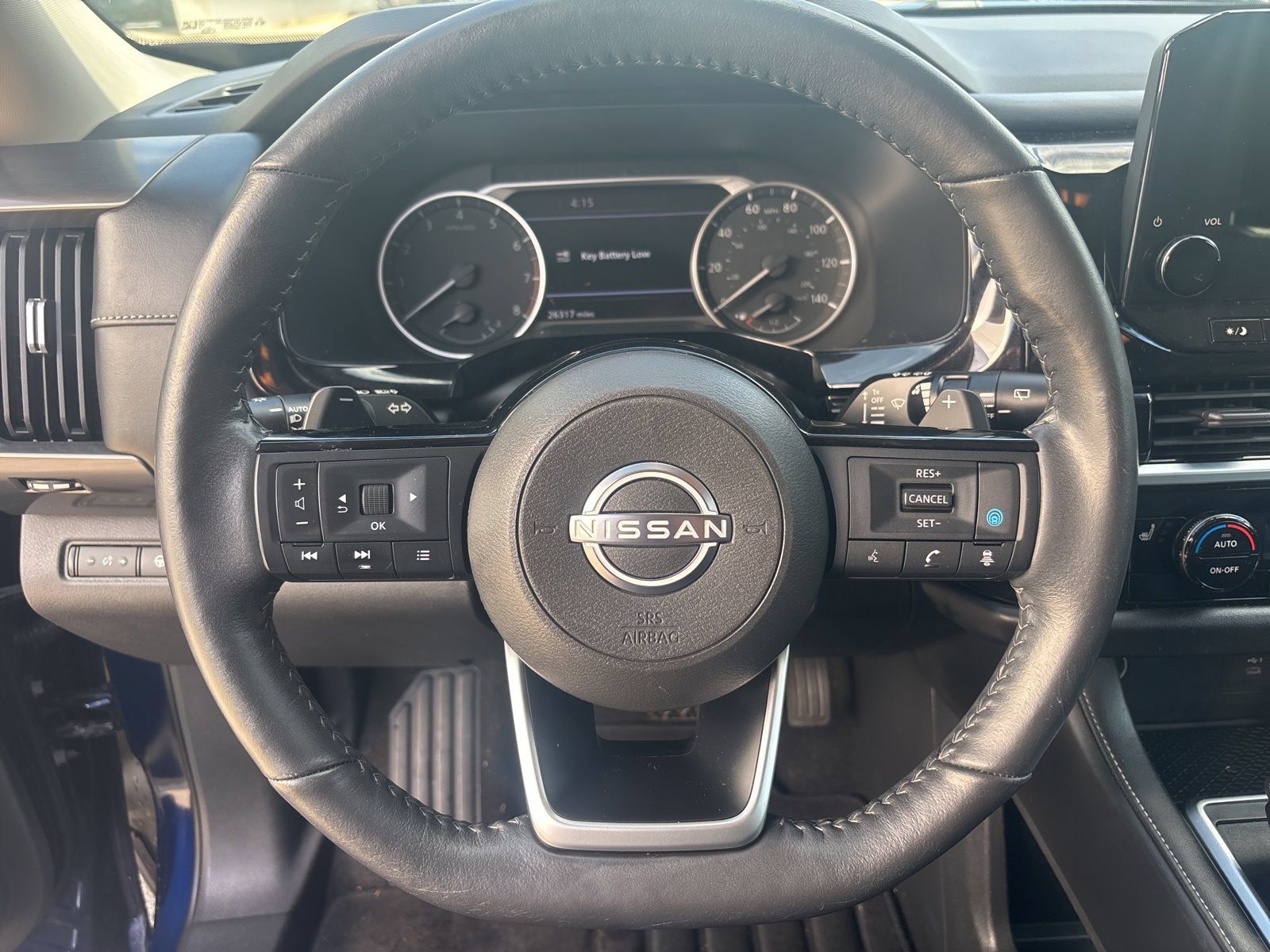 Used 2022 Nissan Pathfinder SL w/ SL Black Package AWD/4WD image 16