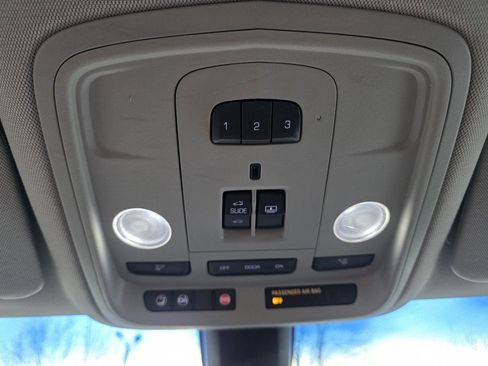 Used 2013 Cadillac XTS Luxury image 33