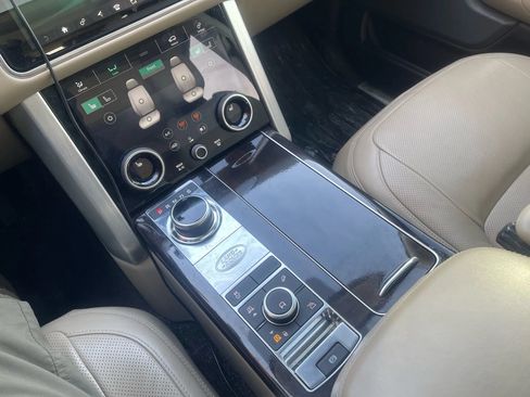 Used 2018 Land Rover Range Rover HSE AWD/4WD image 14
