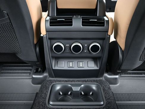 New 2026 Land Rover Defender 130 X-Dynamic SE AWD/4WD image 20