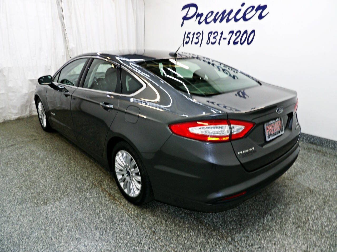 Used 2016 Ford Fusion SE w/ Equipment Group 502A FWD image 4