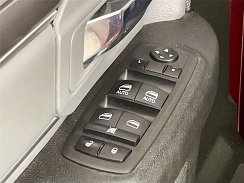 Used 2023 RAM 1500 Classic SLT w/ Protection Group AWD/4WD image 19