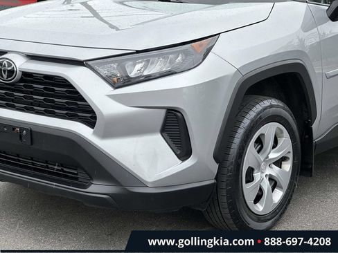 Used 2022 Toyota RAV4 LE AWD/4WD image 6