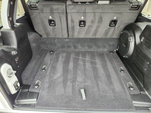 Used 2023 Jeep Wrangler Unlimited w/ Cold Weather Group image 44