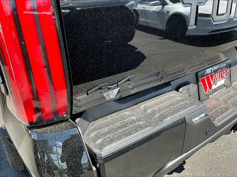 New 2026 Toyota Tundra Platinum AWD/4WD image 14