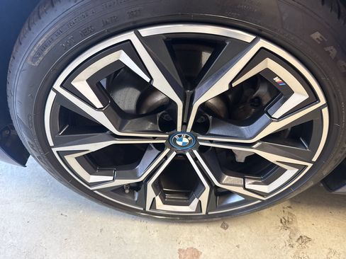 Used 2022 BMW i4 eDrive40 w/ M Sport Package RWD image 32