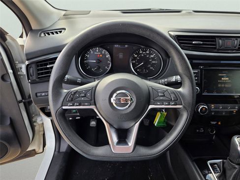 Used 2019 Nissan Rogue Sport S w/ Appearance Package image 22