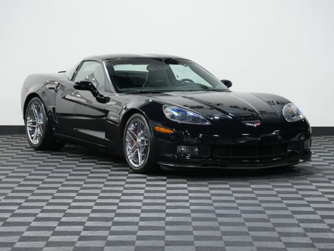 Used 2008 Chevrolet Corvette Z06 w/ Preferred Equipment Group image 5