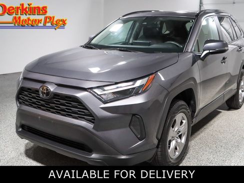 Used 2023 Toyota RAV4 XLE w/ Convenience Package FWD image 1