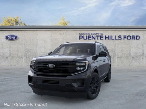 New 2026 Ford Expedition Platinum w/ Stealth Appearance Package AWD/4WD image 2