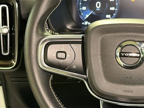 Used 2021 Volvo XC40 T5 R-Design w/ Advanced Package image 20