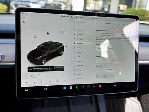 Used 2021 Tesla Model Y Long Range image 23