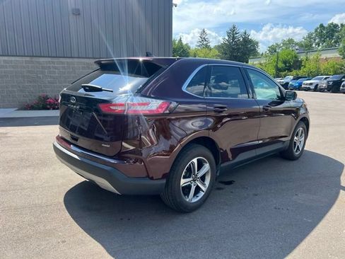 Used 2024 Ford Edge SEL w/ Convenience Package AWD/4WD image 5