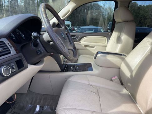 Used 2013 GMC Yukon XL Denali image 14