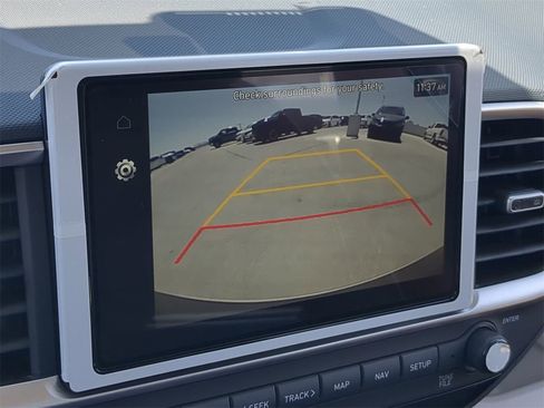 New 2025 Hyundai Venue Limited image 26