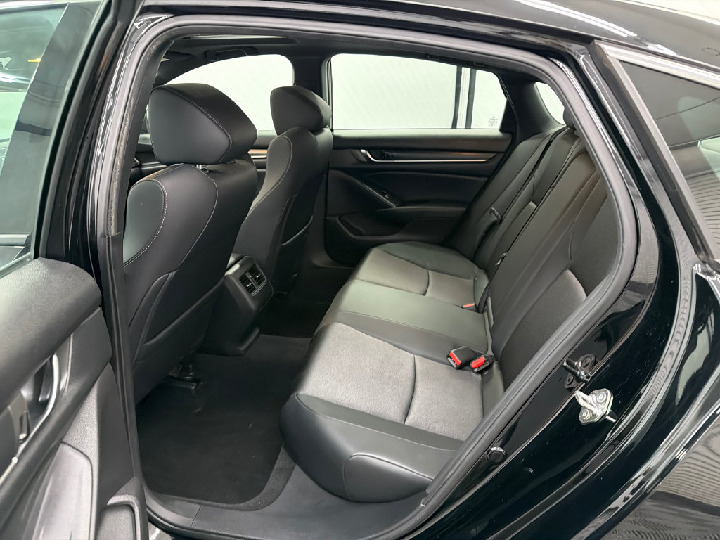 Used 2018 Honda Accord Sport image 20