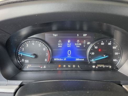 Used 2024 Ford Explorer XLT w/ Equipment Group 202A AWD/4WD image 21