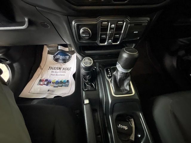 Used 2021 Jeep Gladiator Sport AWD/4WD image 23