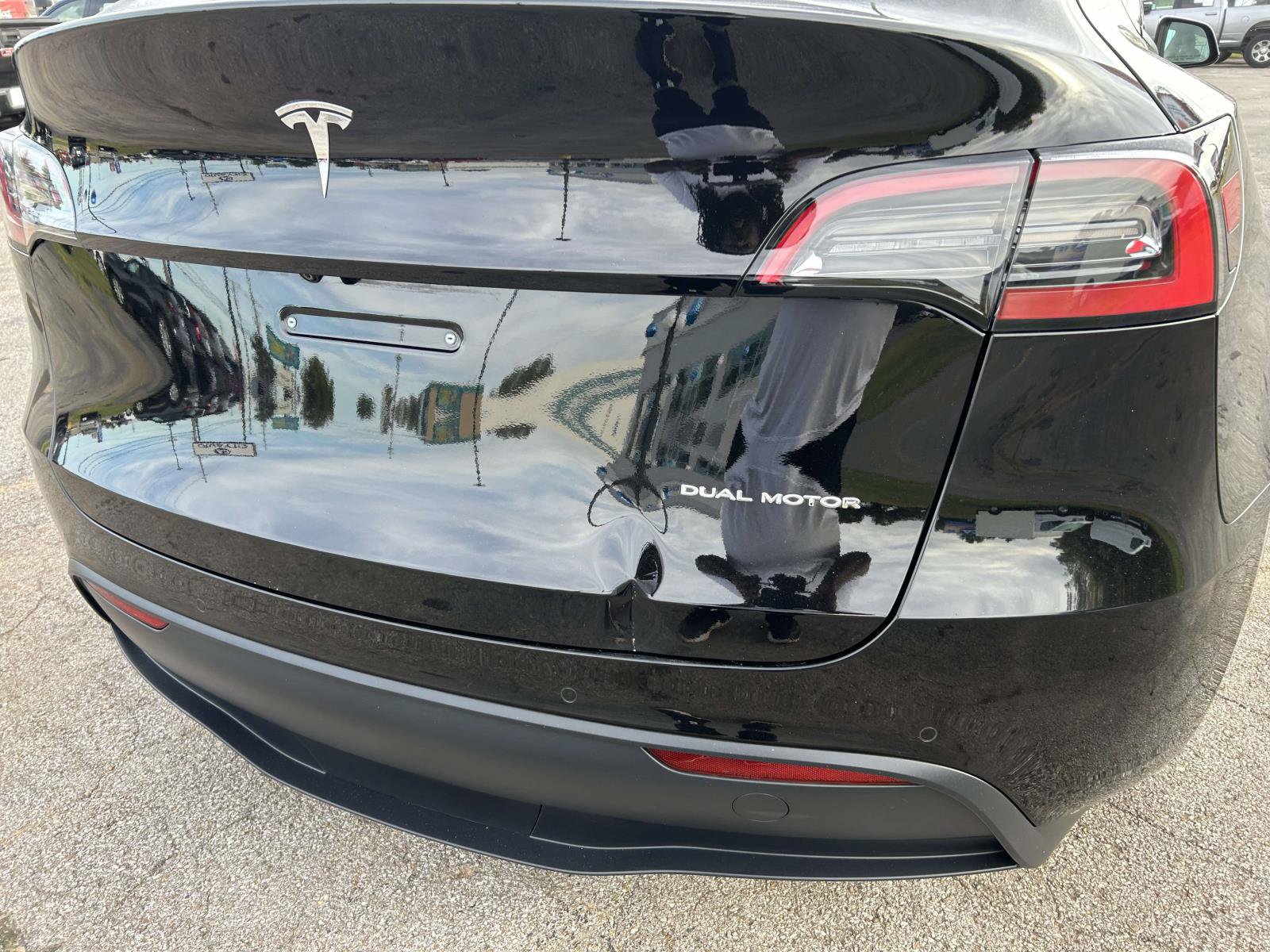 Used 2022 Tesla Model Y Long Range AWD/4WD image 13