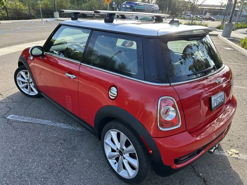 Used 2011 MINI Cooper S image 4