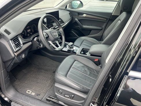 Used 2023 Audi Q5 2.0T Premium Plus w/ Premium Plus Package AWD/4WD image 3