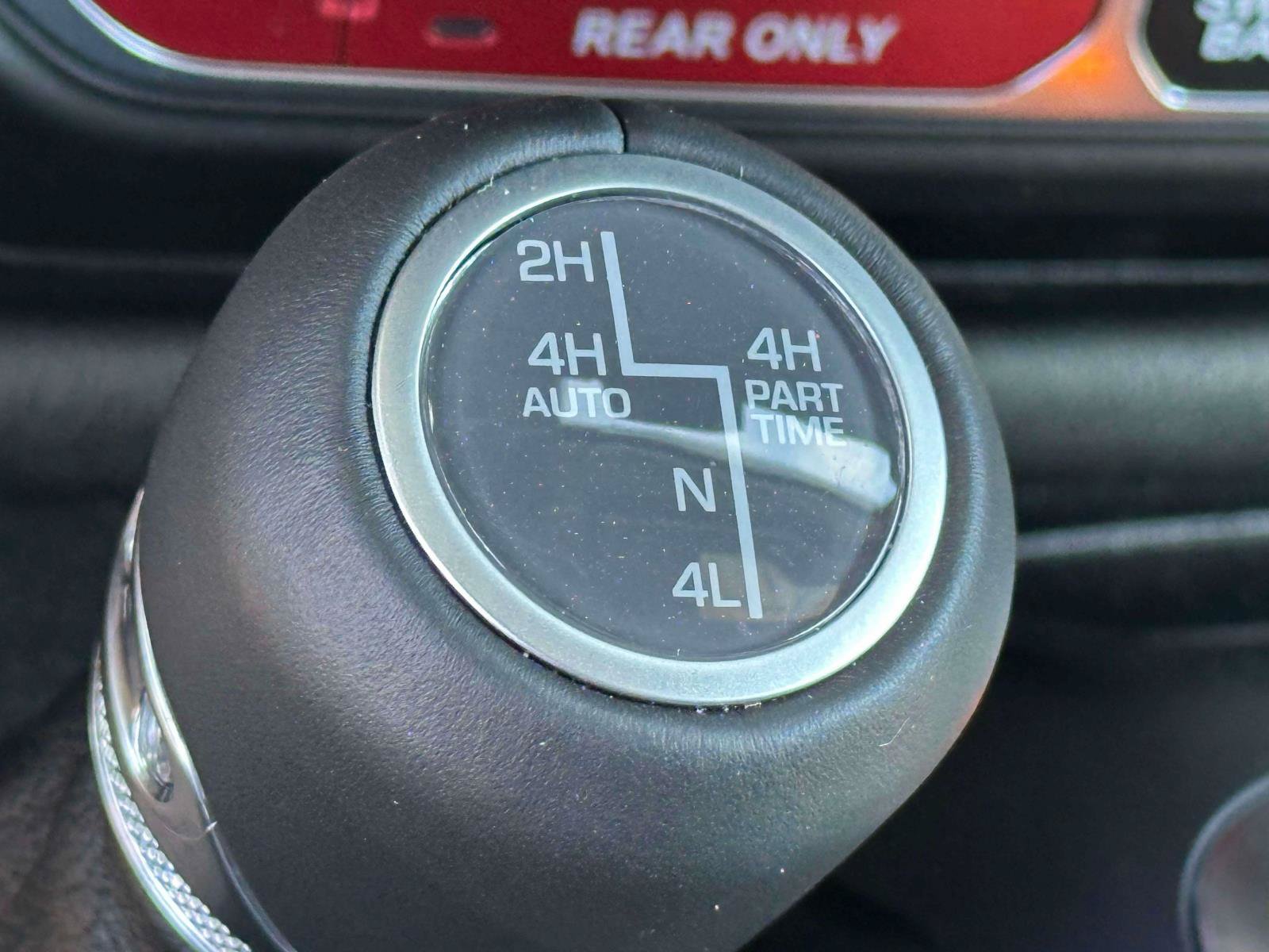 Used 2024 Jeep Wrangler Unlimited Rubicon AWD/4WD image 26